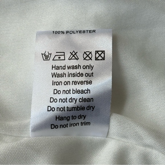 Missguided Women’s White with Blue Embroidery Romper. Size US 6. - Picture 15 of 15